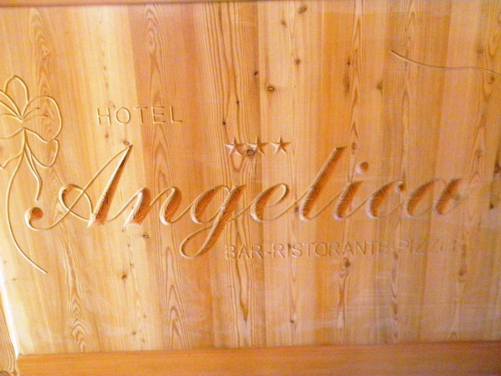 ליביניו Hotel Angelica מראה חיצוני תמונה