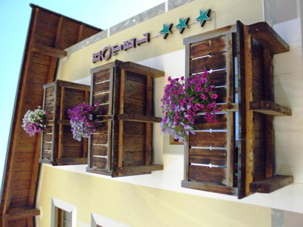 ליביניו Hotel Angelica מראה חיצוני תמונה