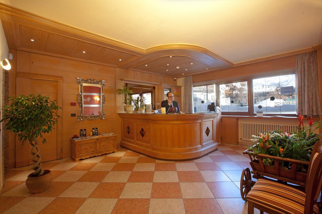 ליביניו Hotel Angelica מראה חיצוני תמונה