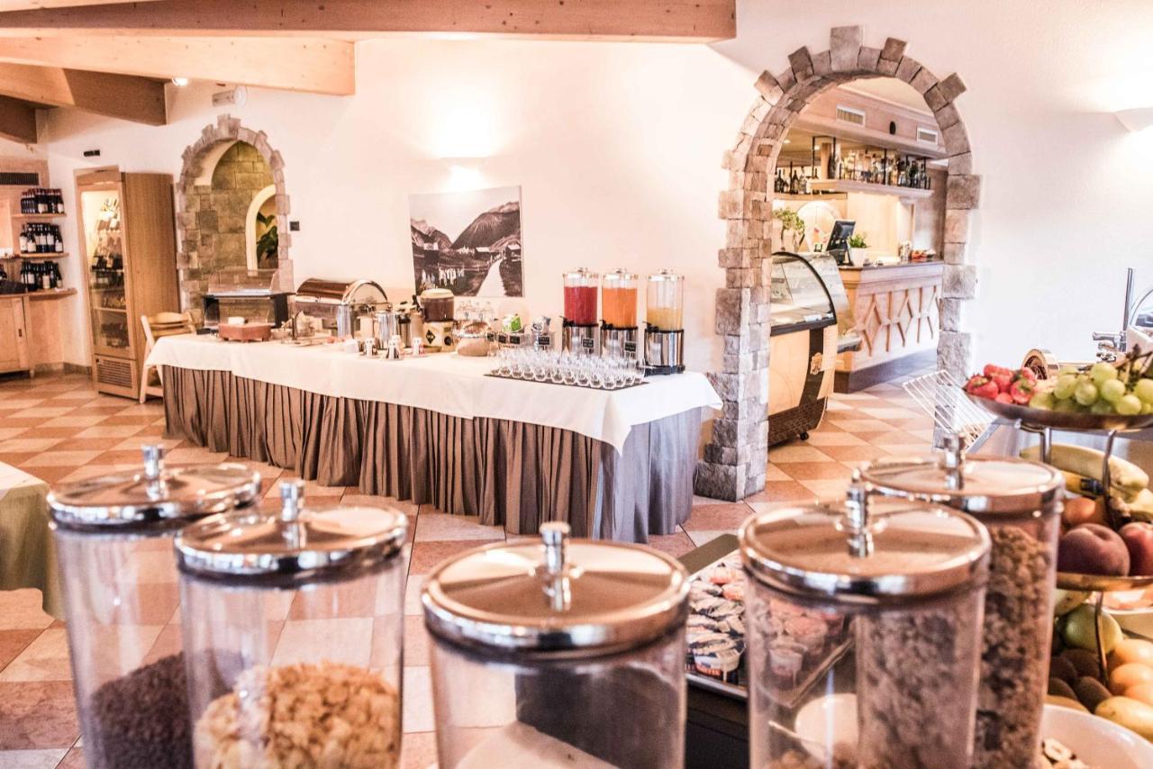 ליביניו Hotel Angelica מראה חיצוני תמונה