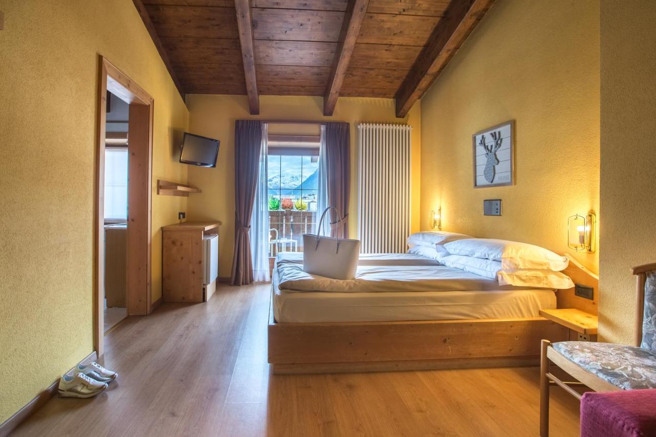 ליביניו Hotel Angelica מראה חיצוני תמונה